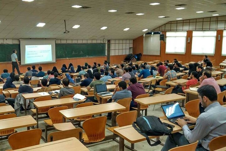 کلاس‌های دانشگاه‌های غیردولتی غیرانتفاعی حضوری برگزار می‌شود