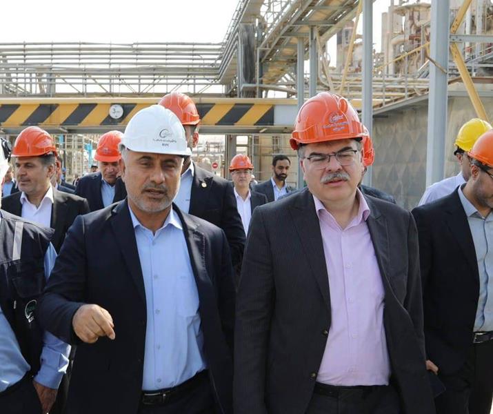 مدیرعامل پتروشیمی بندر امام در بازدید معاون وزیر نفت از مجتمع مطرح کرد: بندر امام در کمتر از ۱۰۰ روز به مدار تولید بازگشت