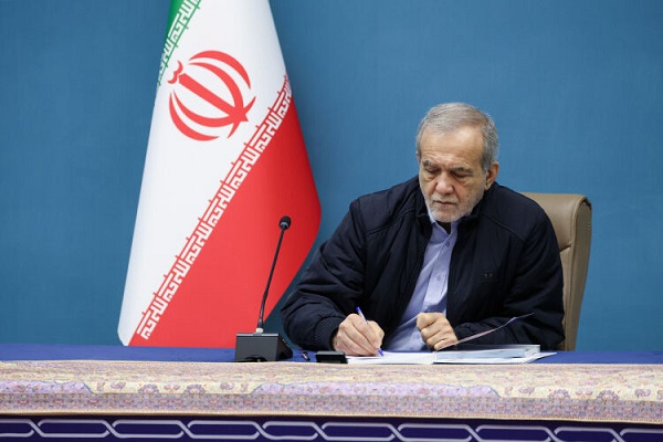 پزشکیان: شهادت رهبر عظیم الشان ایران آغاز فصلی نوین از همبستگی ملت است