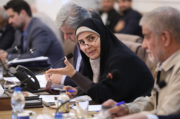 وزیر راه و شهرسازی: ۱۳۰ هزار واحد مشمول قانون جوانی جمعیت تحویل مردم شد