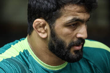 حسن یزدانی به یوشیدا خورد/ رویارویی گلادیاتور با قهرمان المپیک