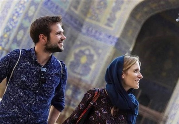 کارت بانکی ویژه گردشگران خارجی در ایران صادر می‌شود