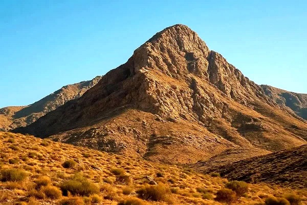 معمای تأسیسات سوم ایران؛ چرا نام کوه کلنگ در سناریو‌های حمله ترامپ مطرح شده است؟