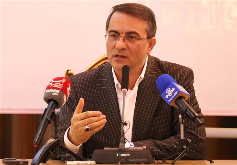 برکناری یک مدیر دولتی به دلیل قصور در خدمت‌رسانی