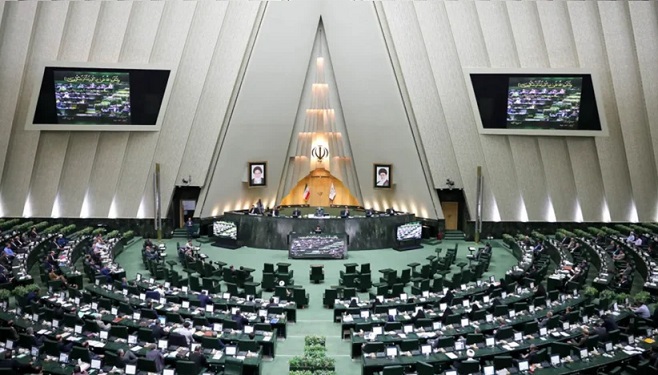 مجلس بعد از حدود ۷ سال برگزاری اعتراضات مدنی را تعیین تکلیف می‌کند