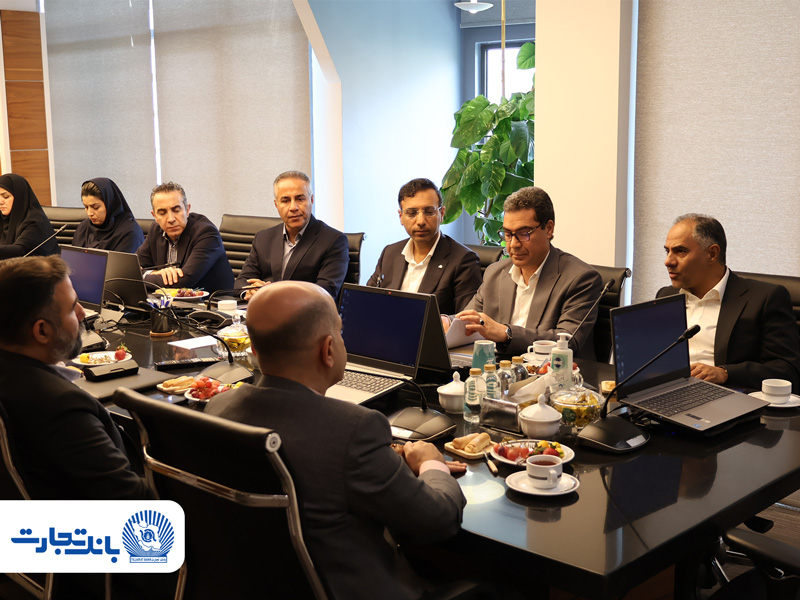 تمرکز بانک تجارت بر پشتیبانی مالی از صنعت نفت و گاز در شرایط حساس 