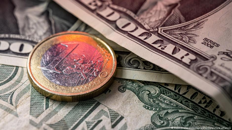 سقوط یورو به زیر یک دلار در پی تشدید بحران انرژی در اروپا