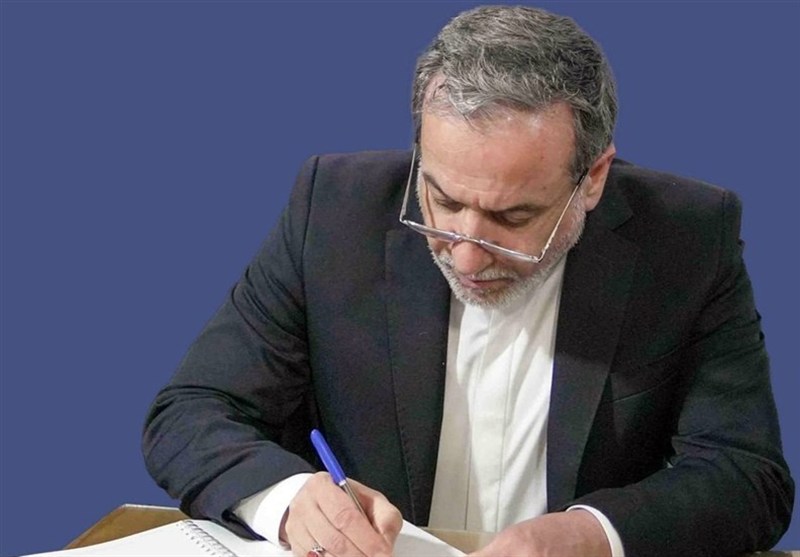 عراقچی: توقف کشتی‌ها به‌خاطر ترس شرکت‌های بیمه از «جنگ انتخابی» است