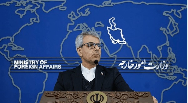 مکرون به هشدار دوویلپن در مورد غیرقانونی بودن جنگ علیه ایران گوش کند