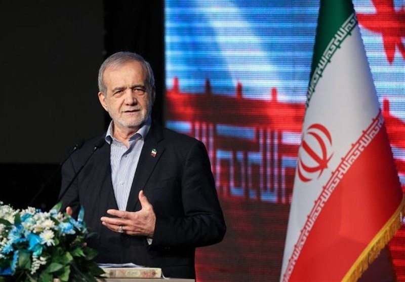 پزشکیان: تیم مذاکره‌کننده از چارچوب‌های تعیین‌شده رهبری عدول نمی‌کند