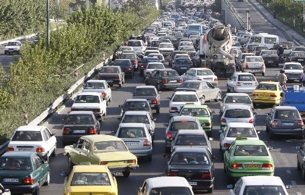 ترافیک سنگین در ۲ آزادراه و محور شهریار/ بارش باران در ۶ استان کشور