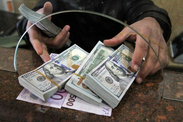 افزایش قیمت دلار در مرکز مبادلات ارزی