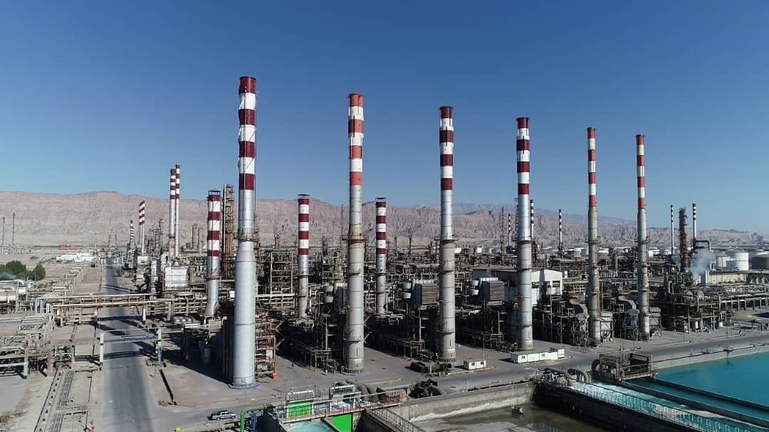 رکوردشکنی پالایش نفت بندرعباس در مردادماه / پیشتازی در میان پالایشگاه‌های بورسی