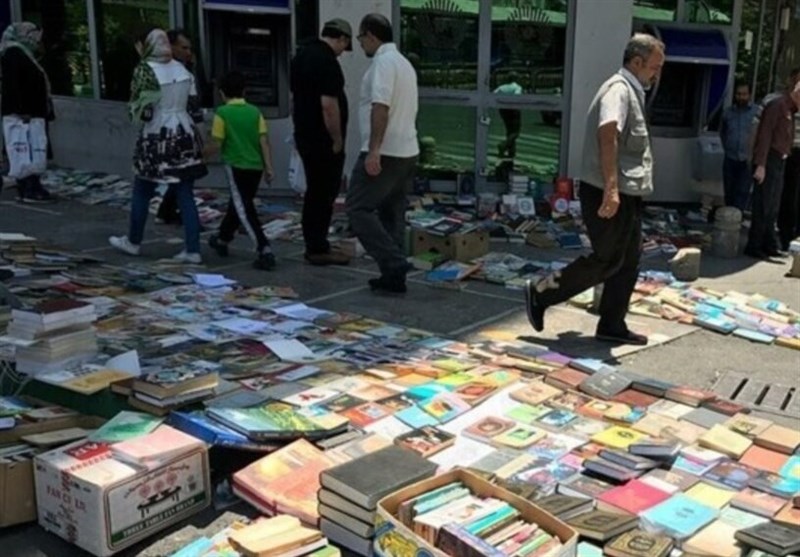 بازار مکاره قاچاق کتاب جمع‌آوری بساط‌گستران پایان راه است؟