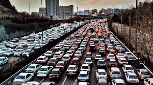 ترافیک پرحجم در جاده هراز و آزادراه‌های منتهی به تهران
