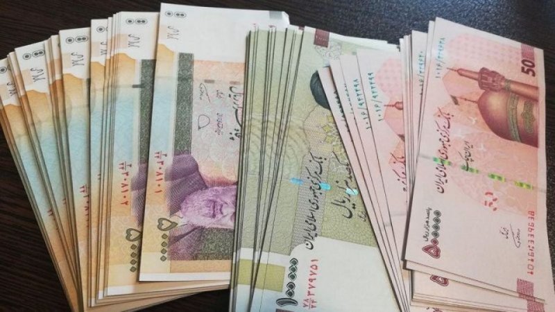 چرا هنوز حقوق مردادماه کارکنان و بازنشستگان پرداخت نشده است؟