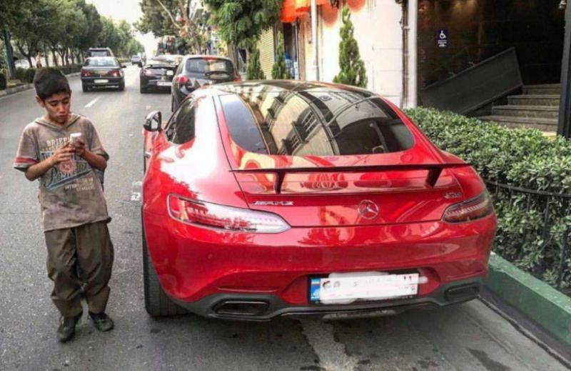 ثروتمندان در ایران ۳۳ برابر فقرا برای خود هزینه می‌کنند/ در سال ۹۲ این میزان ۱۸ برابر بود