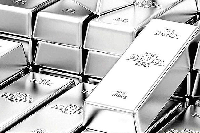 جهش نقره در نوامبر ۲۰۲۵؛ فلز سفید از طلا سبقت گرفت