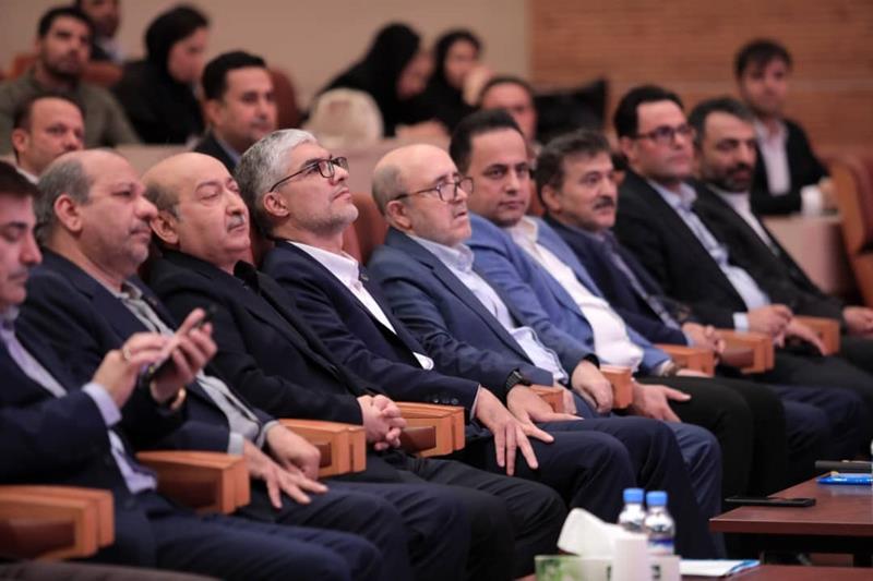 مبین به‌ازای هر سهم ۲۲۳۰ ریال سود تصویب کرد/ درآمد عملیاتی به ۴۹.۵ همت رسید/ فرزانه: باوجود افزایش ۷۰ برابری نرخ گاز؛ مبین مسیر رشد را باثبات ادامه داد/ جهش هزینه گاز مصرفی مبین از ۳۲۳ میلیارد تومان در سال ۱۳۹۹ به ۲۲ هزار میلیارد تومان در سال جاری