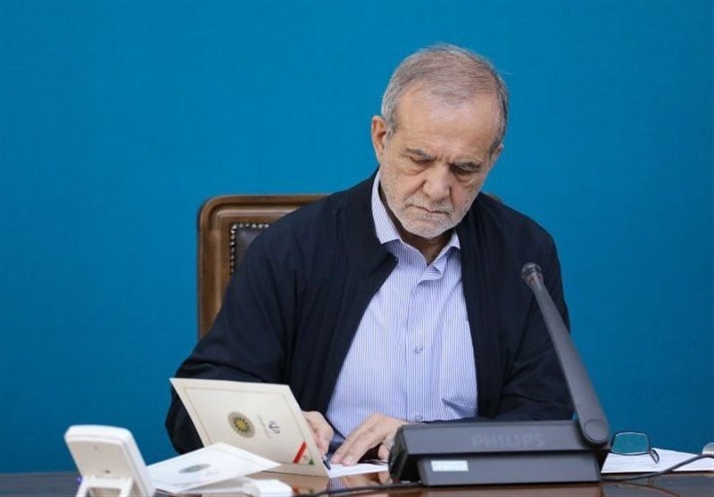 دستور پزشکیان به عراقچی برای مذاکره با آمریکا 