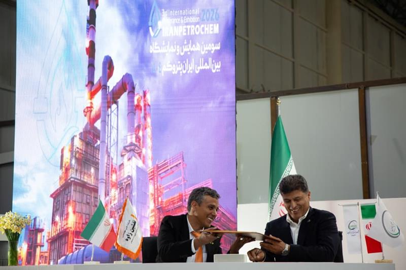 از امضای ۲۳ قرارداد و تفاهم‌نامه همکاری تا تقدیر از فعالان ساخت داخل شرکت‌های زیرمجموعه هلدینگ خلیج‌فارس