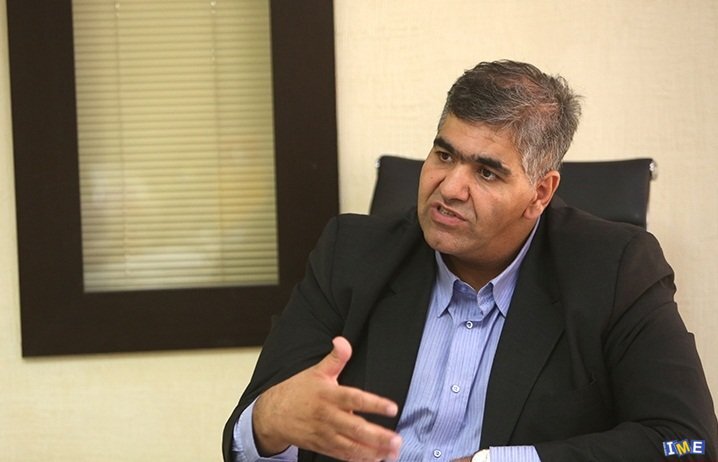 برای کنترل تورم باید با علتی به نام "نقدینگی" جنگید نه با معلولی به نام "قیمت کالاها"
