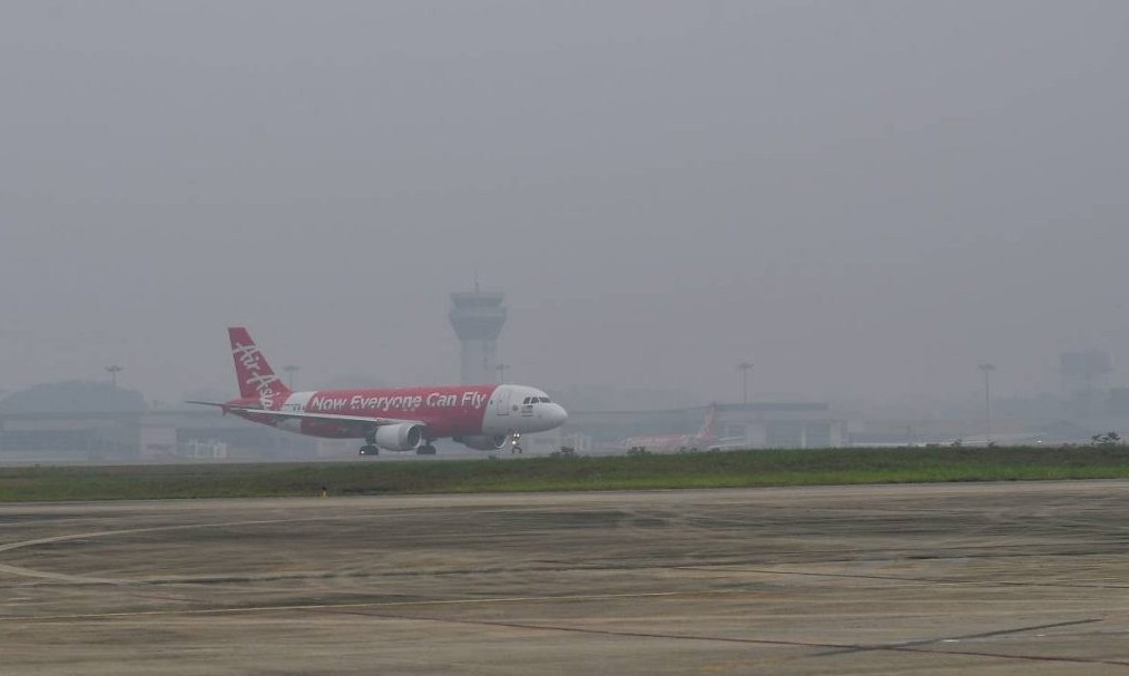 تشدید آلودگی هوا در اطراف فرودگاه‌ها/ مردم این مناطق بیشتر آسیب می‌بینند