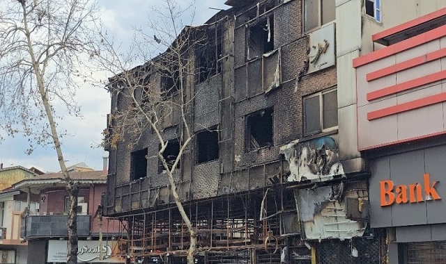 آتش‌سوزی 26 منزل مسکونی در اقدامات تروریستی 