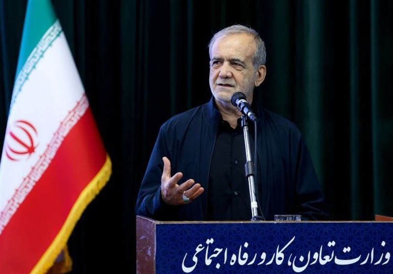 پزشکیان: دشمن دنبال تبدیل اعتراض به جنگ داخلی است 