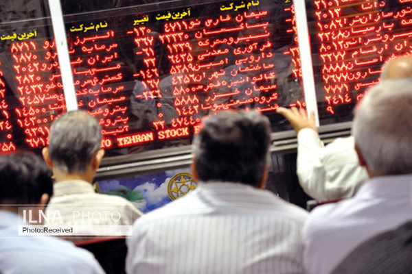 شاخص‌سازها عامل ریزش بورس و خروج پول حقیقی از بازار سرمایه