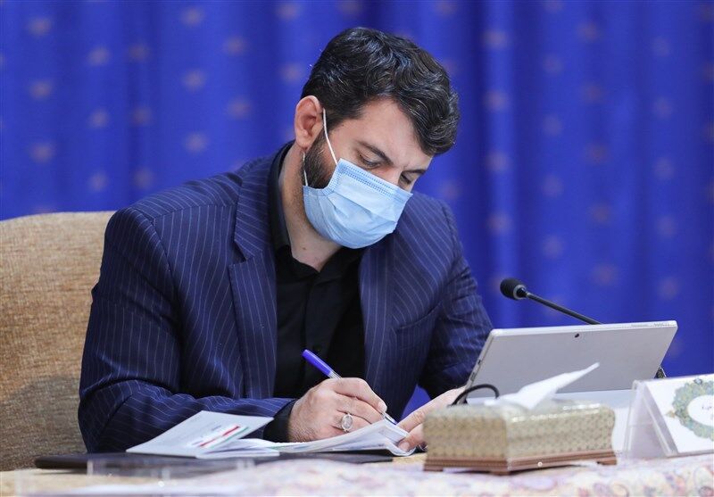 وزیر کار: افراد کم درآمد و محروم سال آینده بیمه می‌شوند