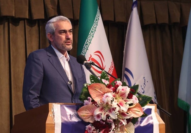 مدنی‌زاده: دولت اقتصاد را رها نکرده است/برنامه 17 بندی برای کنترل تورم، ارز و حمایت از بورس