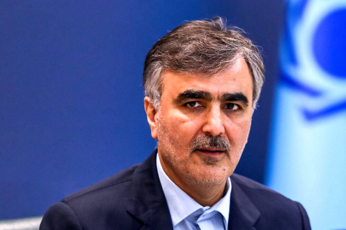  تقدیر رئیس کل بانک مرکزی از پست بانک ایران برای خدمت‌رسانی به زائران و فروش ارز اربعین 