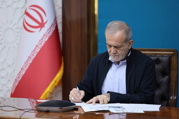 پزشکیان: زنان کرد از ارکان اصلی پیشرفت کشورند