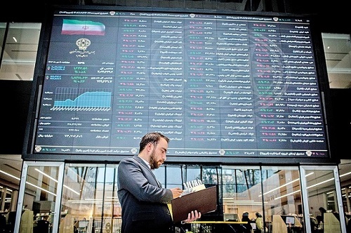 پایان سبزپوشی بورس؟/ خروج بیش از ۴.۵همت از بازار سهام