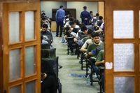 آزمون زبان هم قربانی تحریم شد؛ جوانان ایرانی برای یک امتحان از کشور خارج می‌شوند!