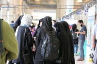چرا در شرایط جنگی به یاد گران کردن بنزین و اجبار به پوشش افتادید؟
