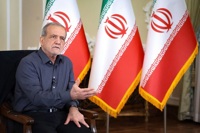 رئیس‌جمهور: وقتی می‌توانیم با گفت‌وگو حق خود را بگیریم، چرا این کار را نکنیم؟