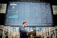 پایان سبزپوشی بورس؟/ خروج بیش از ۴.۵همت از بازار سهام