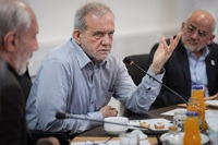 پزشکیان: منافع مدیریت هوشمندانه سوخت باید صرف حمایت از اقشار کم‌برخوردار شود