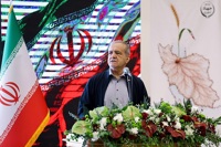 پزشکیان: قابل قبول نیست از دیگران عقب بمانیم