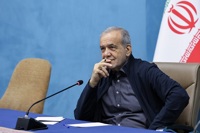 رئیس‌جمهوری: عبور از مشکلات اقتصادی نیازمند همراهی و نقش‌آفرینی کارآفرینان است