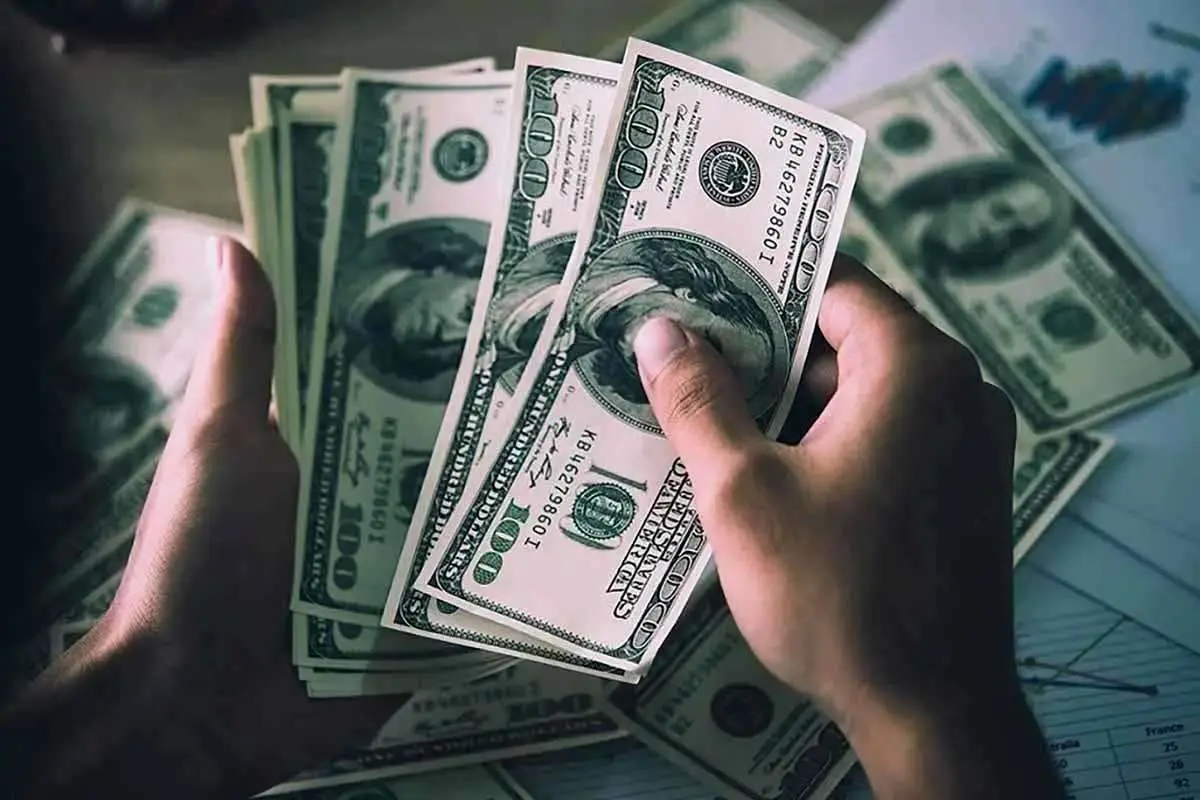 قیمت دلار امروز31 مرداد 1405 / دلار وارد کریدور 190 هزار تومانی شد
